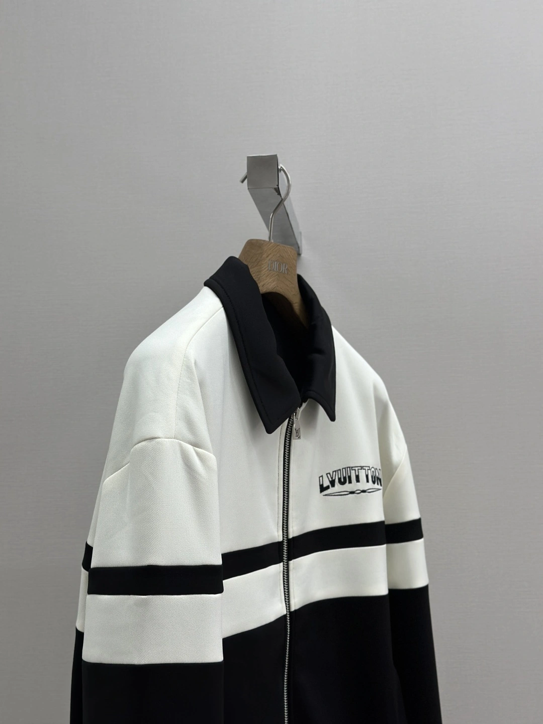 wg.luxury- 8V oversize item:E-F501C1126